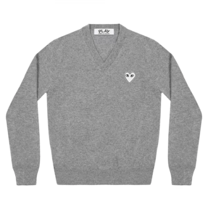 PLAY V-NECK PULLOVER WHITE HEART (GREY)