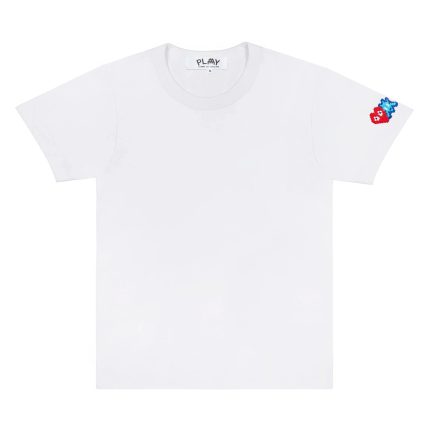 play invader tee red & blue sleeve emblem (white)